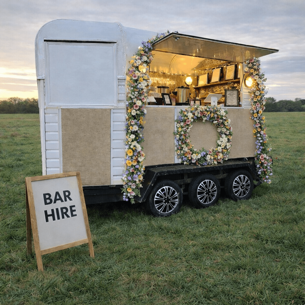 Mobile Horse / Rice Box Bar Trailer